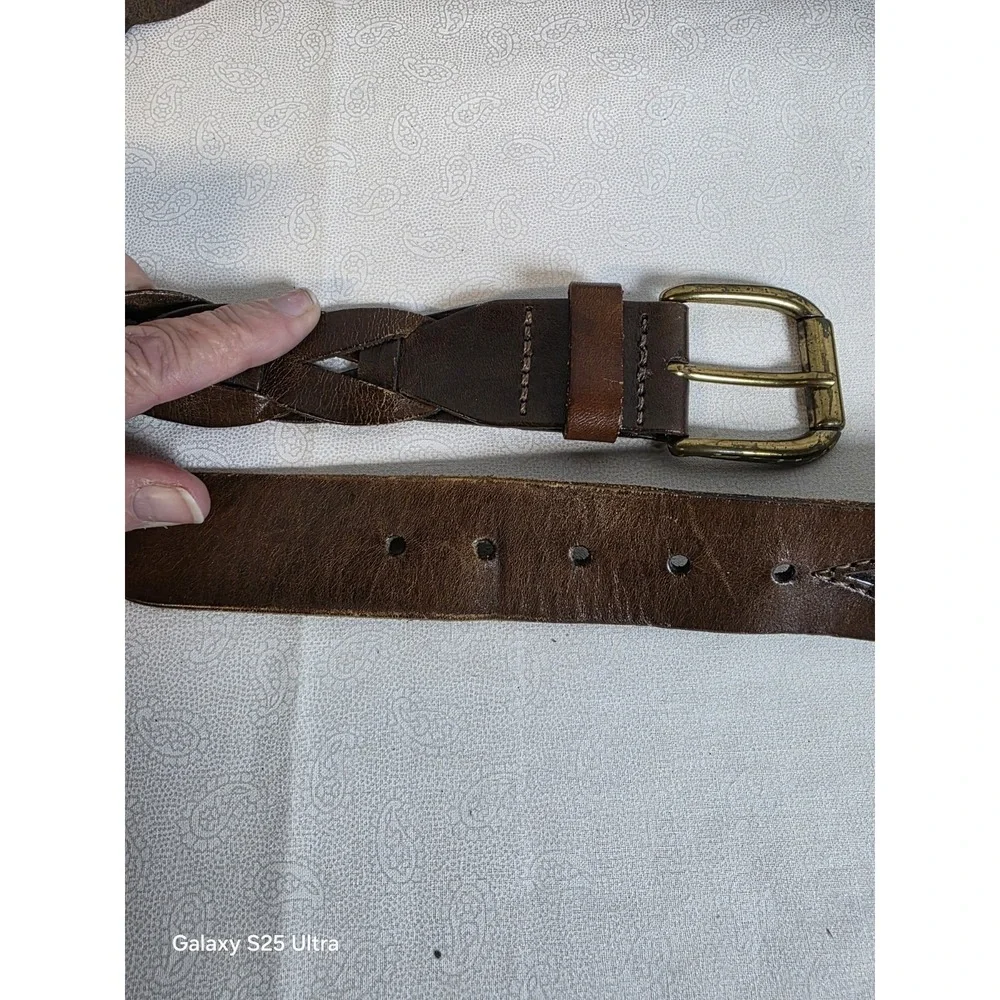 The Unbranded Brand unisex brown